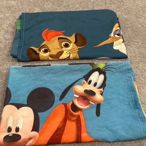 SOLD! Kids Disney Pillowcases (2) - Picture 8 of 8